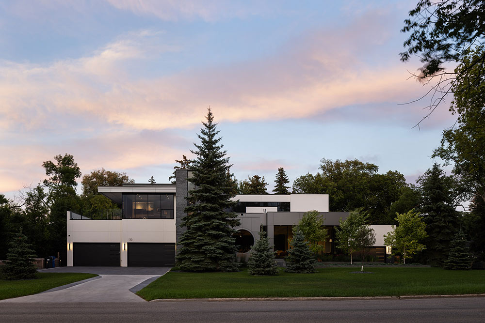 modern house exterior with driveway