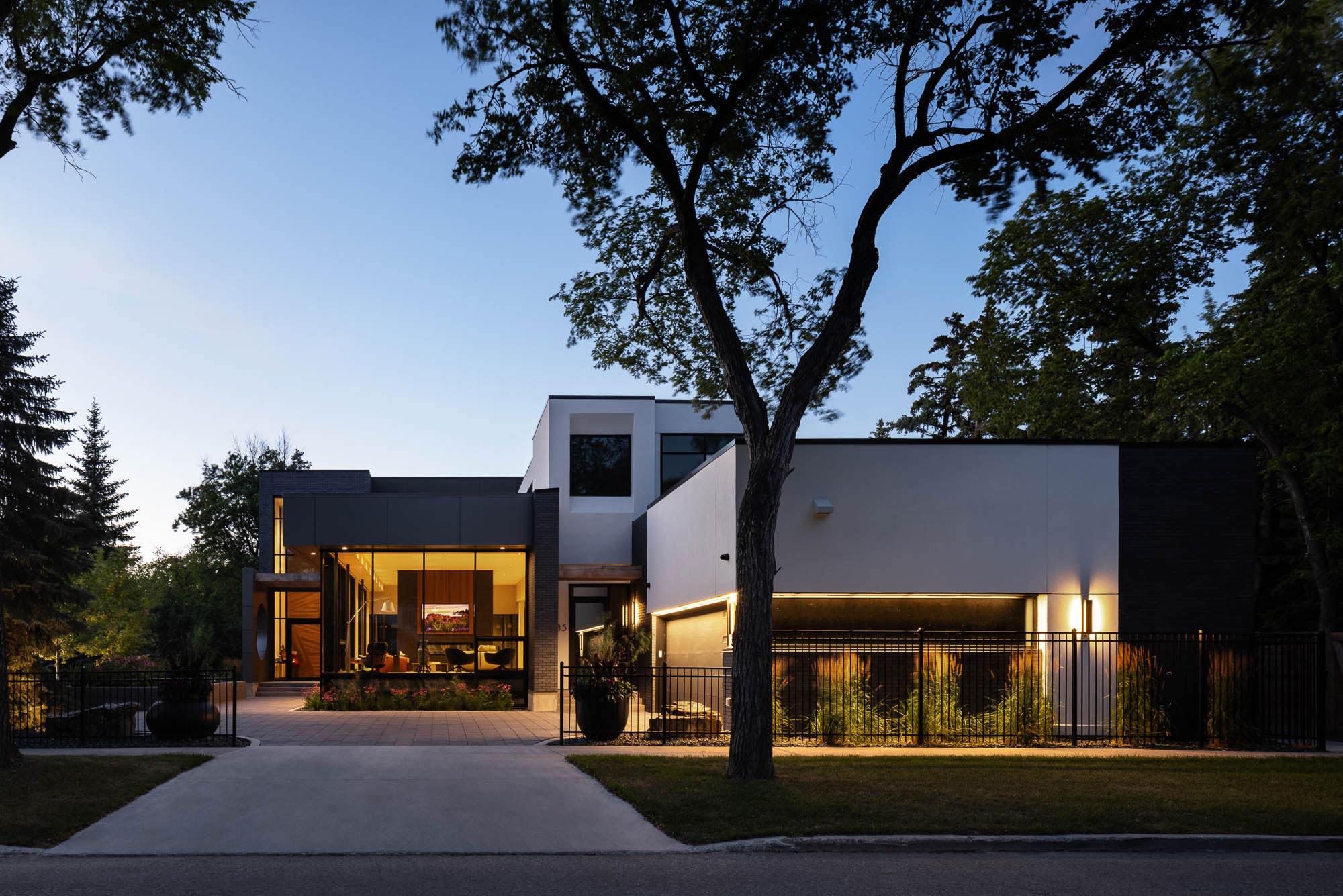 modern house exterior with driveway